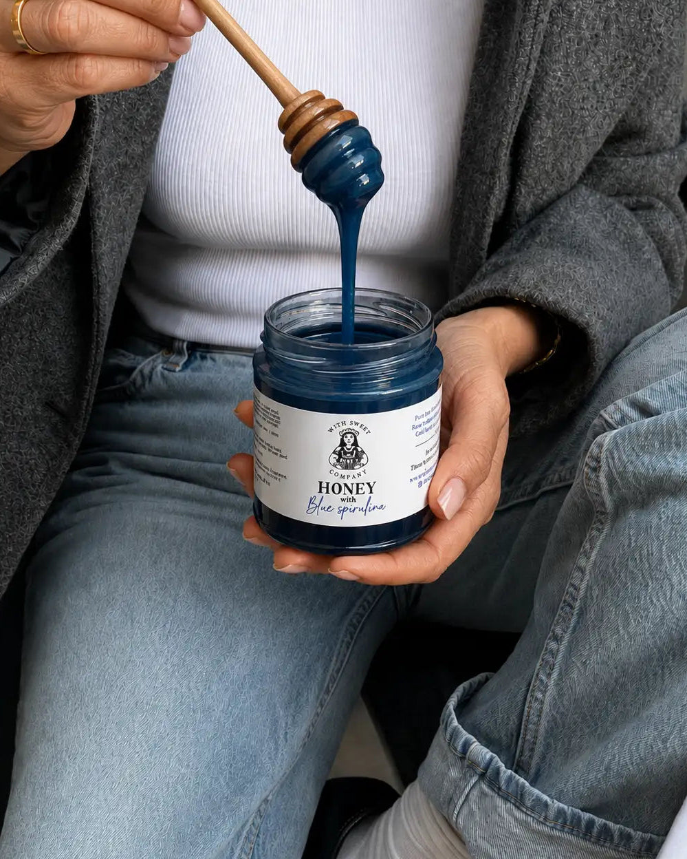 Honey with Blue Spirulina